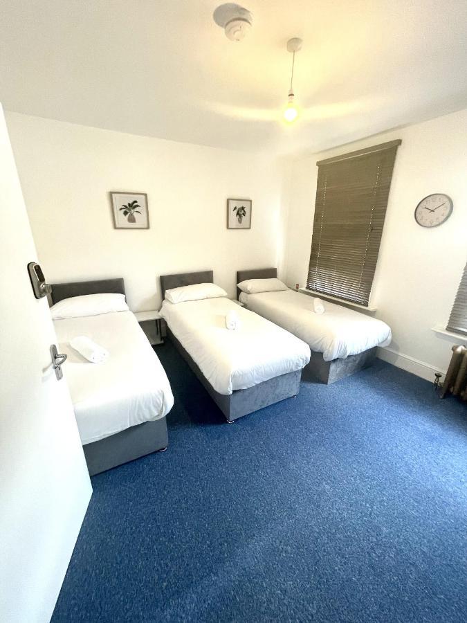 Kings City Centre Apartments London Room photo